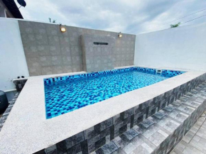 Dian Villa Homestay Kuantan with Private Pool